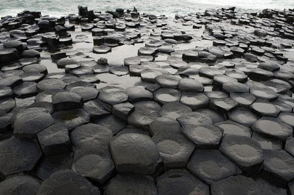 Giant's Causeway, Kuzey İrlanda'da bulunan tek UNESCO Dünya Mirası.