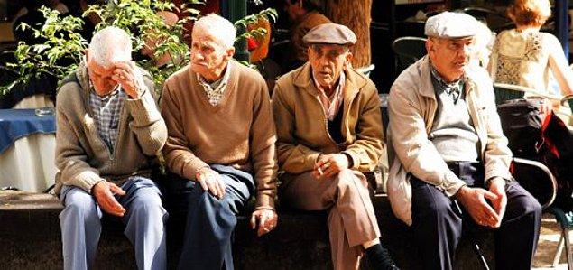 2. Dünya tarihinin gördüğü en yaşlı nüfus geneliyle karşı karşıya kalabiliriz.