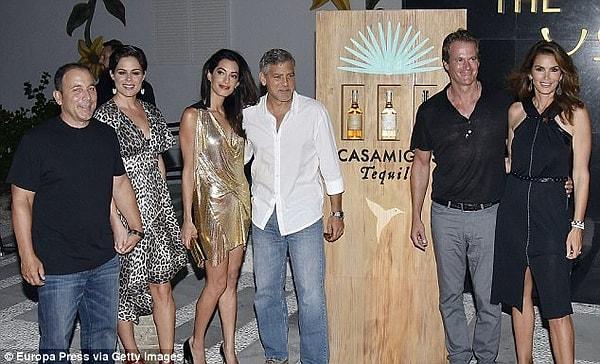17. George Clooney kendi tequila markasını 200 milyon dolarlara sattı.