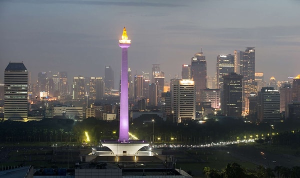 2. Джакарта - столица какой страны?