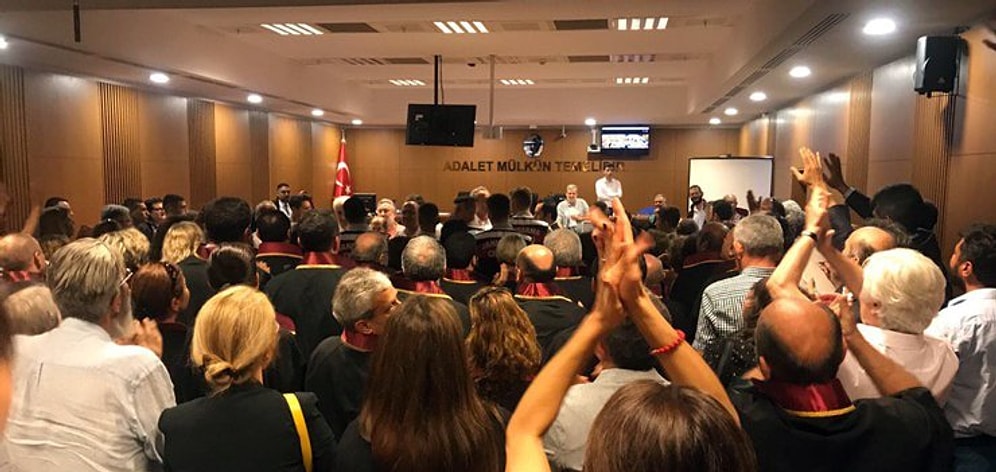 Cumhuriyet Davası'nda İkinci Gün: 'Soruşturmayı Başlatan Savcı FETÖ'den Yargılanıyor ve Hâlâ İşinin Başında'