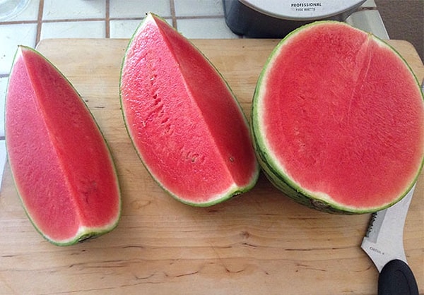 16. Арбуз почти без косточек