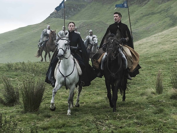 3. Вы уже в течение нескольких часов скачете по Вестеросу верхом. Чем перекусите?