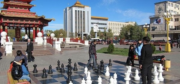 9. Сити-Чесс или Город Шахмат, Элиста