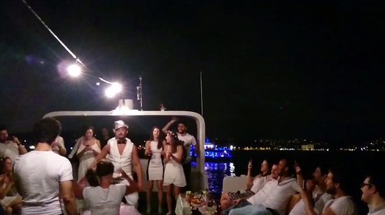 Gelin'in Bekarlığa Veda Partisinde Damattan Özel Dans Şovu