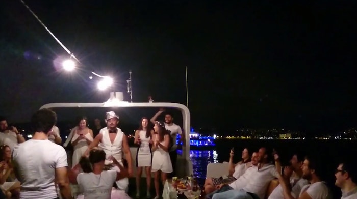 Gelin'in Bekarlığa Veda Partisinde Damattan Özel Dans Şovu