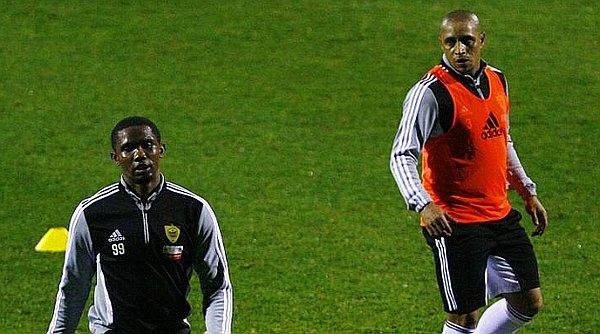 13. Eto'o ve Roberto Carlos (Anzhi 2011-2012)