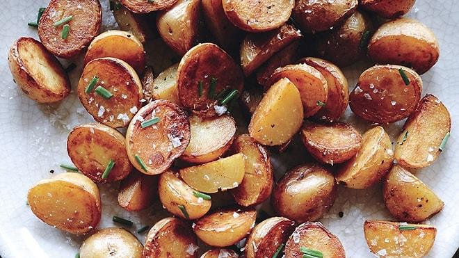 Mutfağın Daimi Sebzesi Patatesi Fırınlayarak Ulaşabileceğiniz 12 Leziz Hali