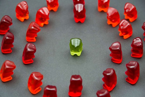 11. Зеленые мармеладные мишки Haribo имеют вкус не лайма или зеленого яблока, а клубники!