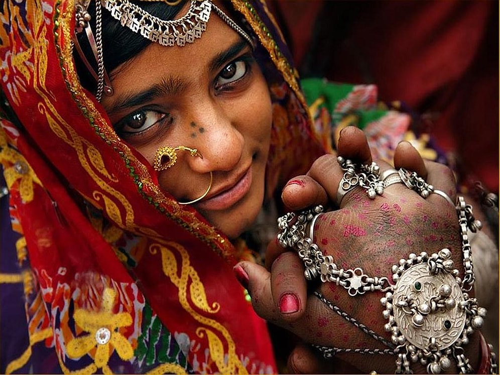 Я хочу называть мужа по имени! Борьба индийских женщин за банальное право