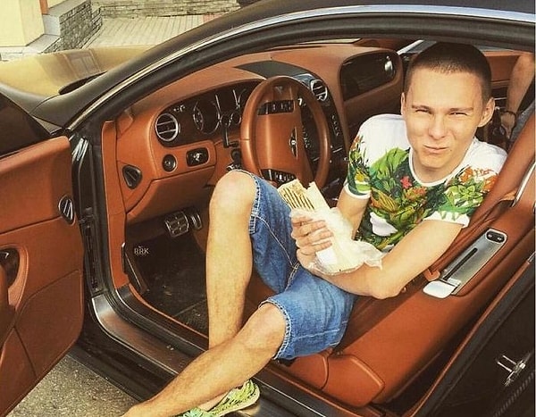 11. ... и даже едят.