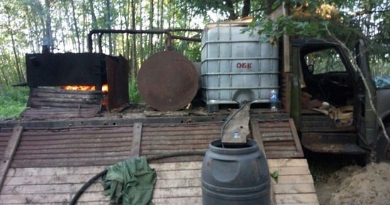 Белорусский Уолтер Уайт: Мужчина варил самогон на продажу в глухом лесу