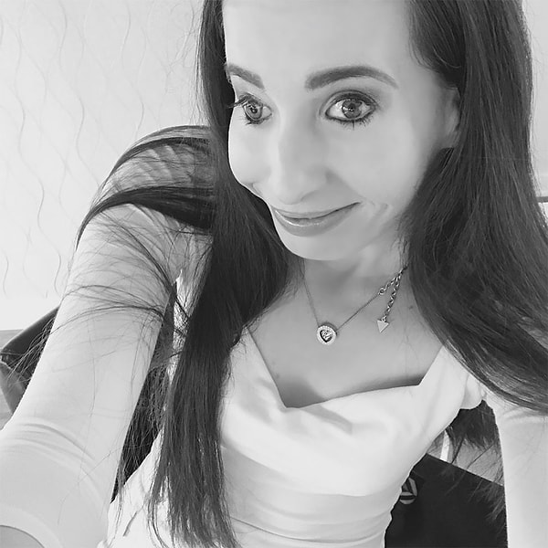 3. Иванка родилась лишь с одной красивой половиной лица