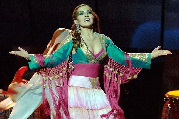 Tam da makus talihimizi yeniyoruz derken 2005 yılında Gülseren, ‘Rimi Rimi Ley' adlı şarkıyla 13. oldu ve Türkiye yıllar sonra yeniden küme düştü. 😔