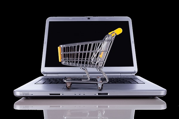 15. Интернет-магазинов на сегодняшний день гораздо больше, чем обычных магазинов