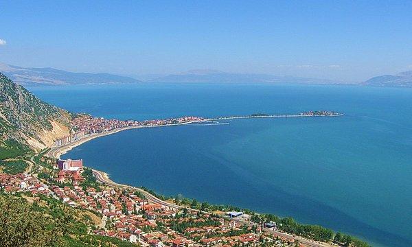 Türkiye'deki tabii göllerin büyük çoğunluğu risk altında