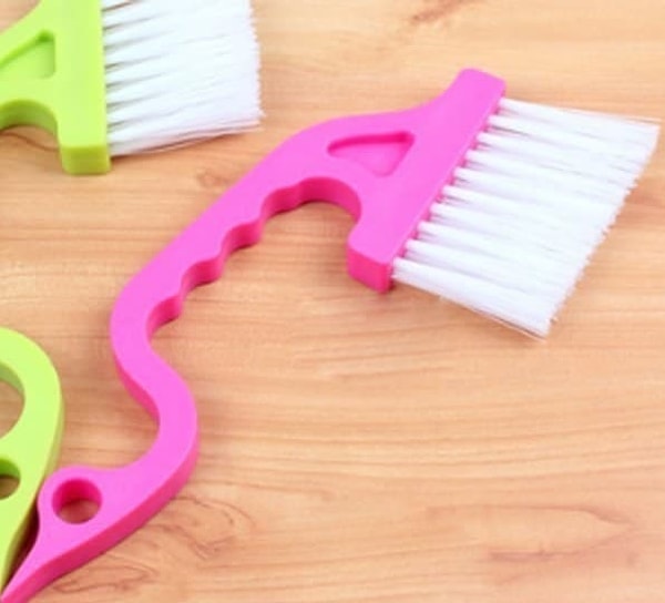 1. Какую задачку вы бы задали этой модной щетке?