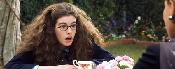 7. Сколько Мии лет в начале фильма?