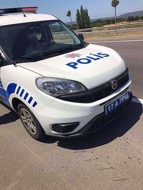 Kimlik kontrolü sonucu Erbaş’ın polis memuru olduğu anlaşıldı