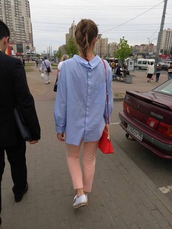 8. Надевать рубашки задом наперёд - новый модный тренд?