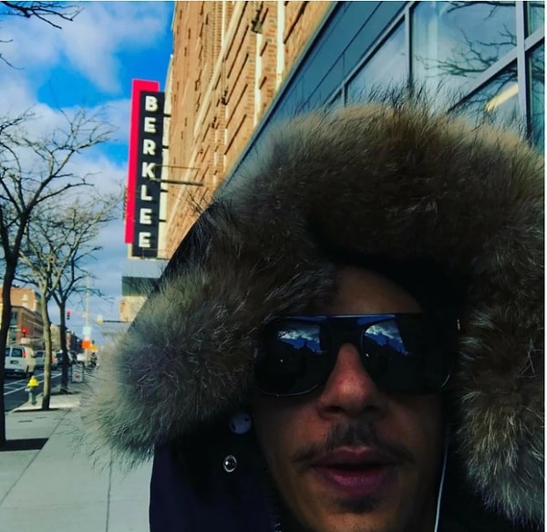 11. Это не коллаж, а одно фото!