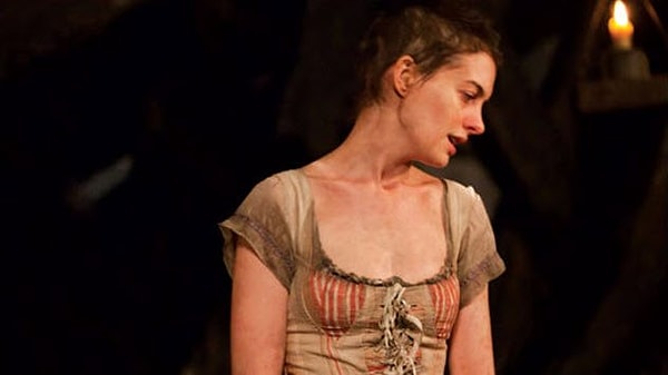 5. Энн Хэтэуэй в «Отверженные», 2012