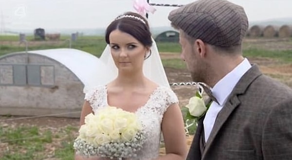 А что думаете вы по поводу такой необычной странной свадьбы?