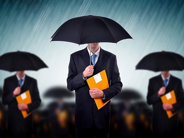 Менеджер по страхованию!