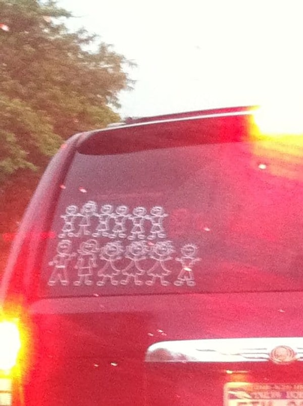 10. Большая и счастливая семья?