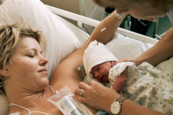 Hiper Laktasyon Teşhisi Sayesinde Yüzlerce Litre Anne Sütü Bağışlayan İyilik Meleği Kadın!