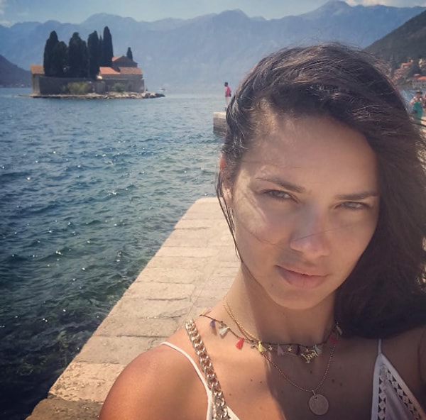 1. "Макияж отнимает так много времени... Так почему бы не попробовать походить без него?"