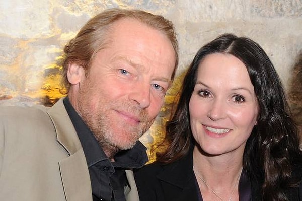 13. Иэн Глен - Шарлотт Эммерсон