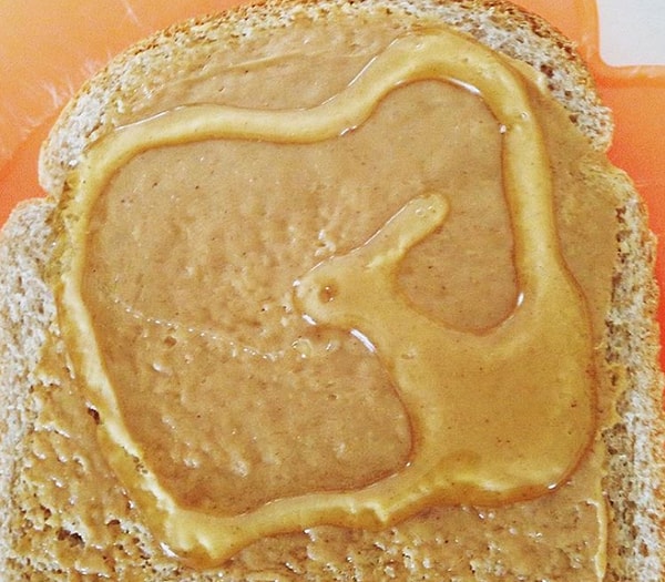 1. "Я не могу съесть этот бутер с арахисовым маслом и мёдом, потому что тут зайчик, которого я не могу убить!"