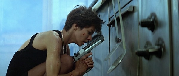 3. После успеха "Никиты" Бессон понял, что настала пора познакомить мир с его видением будущего