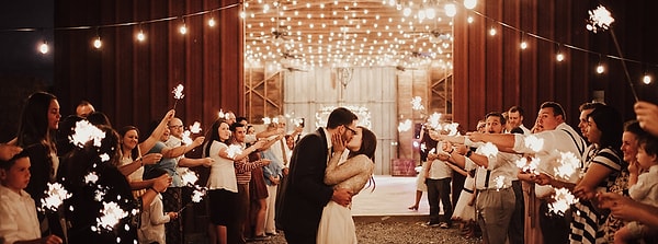 5. "Зачем связывать себя узами брака, если можно иметь отношения без обязательств?"