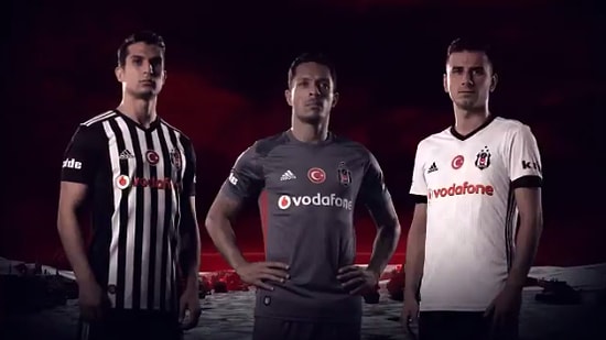 Beşiktaş, 2017-2018 Formalarını Tanıttı!