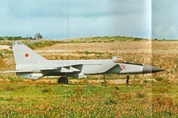 5. Особое место в истории занимает сам самолет.