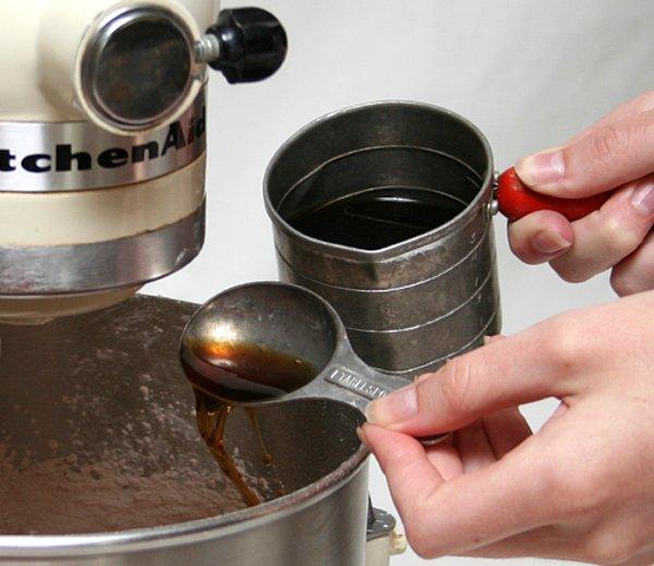 11. Çikolatanızdan kahveyi eksik etmeyin.