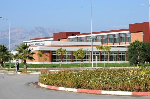 8) Akdeniz Üniversitesi