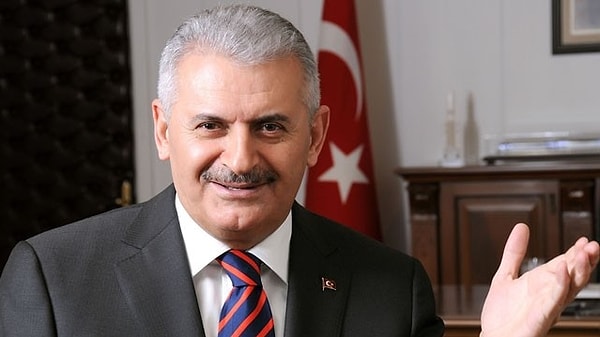 Başbakan Yıldırım geçtiğimiz gün gençlerin konuştuğu dilden şikayet etmiş ve eklemişti: 'Dur deme zamanı geldi'