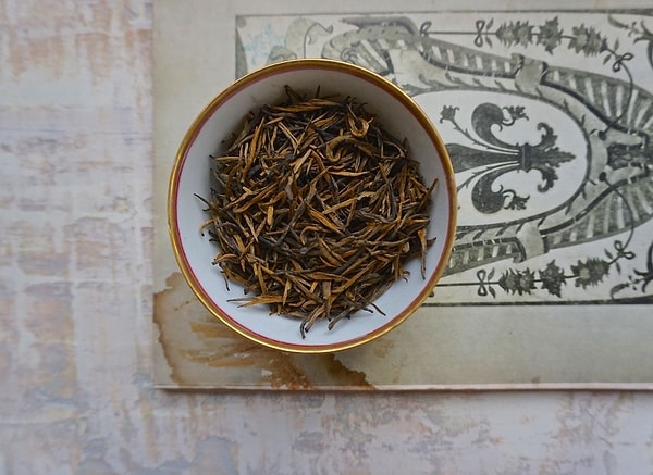 6. Золотистые чайные головки: $3000 за 1 кг