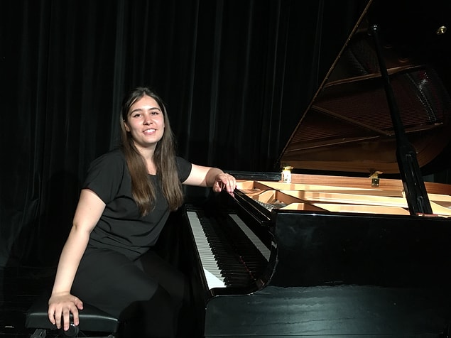 '“Chopin Nocturne Op. 27 No.1 ve Adnan Saygun Etude Op. 38 No.1' adlı eserleri çalan Damla Koşar birinci oldu 👏👏👏