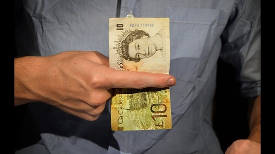 Ortamlarda Yapınca Bir Hayli Cool Görünmenizi Sağlayacak Parayla Yapılan 3 Hile