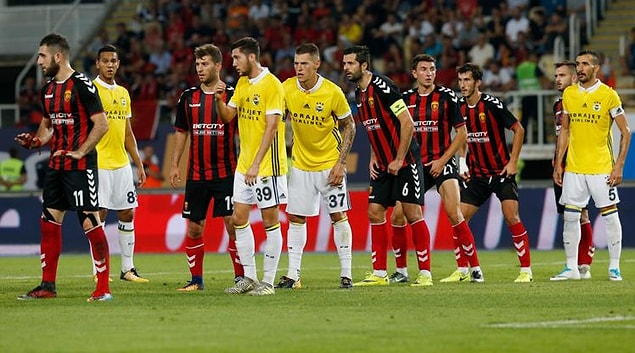 Ve son olarak UEFA Avrupa Ligi Play-off turunda Fenerbahçe, Makedon temsilcisi Vardar ile eşleşti. Eşleşmenin favorisi Fenerbahçe tabii ki.