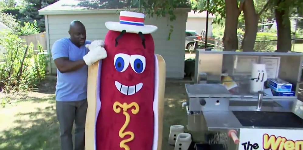 Pazarlık Konusunda Level Atlamış Adamdan İnsanı Sinir Eden Görüntüler