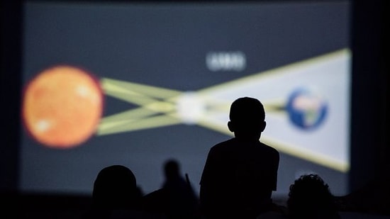 Aylardır Beklenen Tam Tutulma: 'Güneşin Sırlarına Açılan Kapı Aralandı'