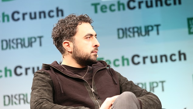 İmzacılar arasında Tesla CEO'su Elon Musk ve Google'ın satın aldığı yapay zeka şirketi DeepMind'ın kurucusu Mustafa Süleyman da yer alıyor.