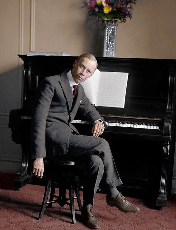 6. Сергей Сергеевич Прокофьев, русский и советский композитор, пианист, дирижёр, музыкальный писатель