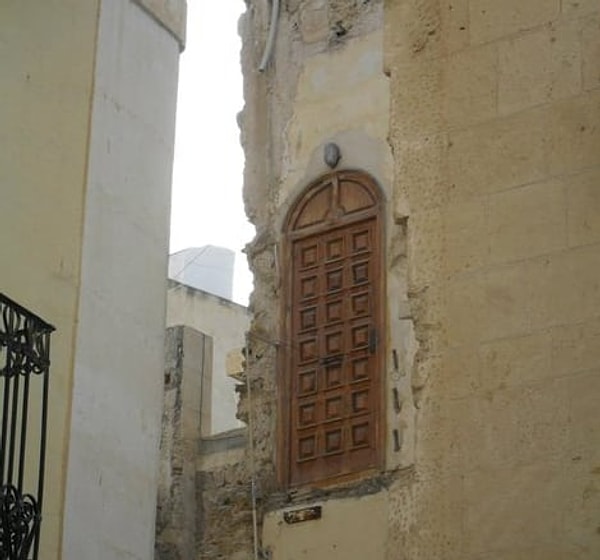 16. У вас все еще куча времени, чтобы определить свое предназначение! В отличие от этой двери...