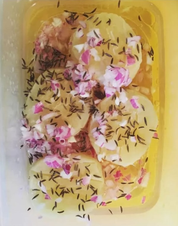 8. Сыр Хандкёзе с тмином и луком